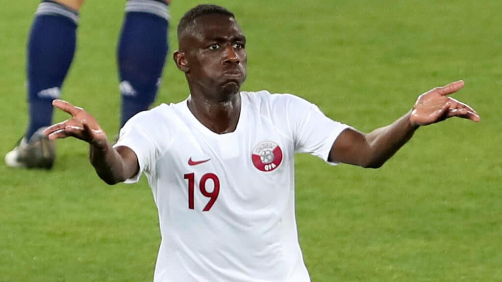 لعب الزّهر مع “المعز علي” بعد تألقه مع منتخب قطر .. هذان الفريقان العالميان مهتمّان به