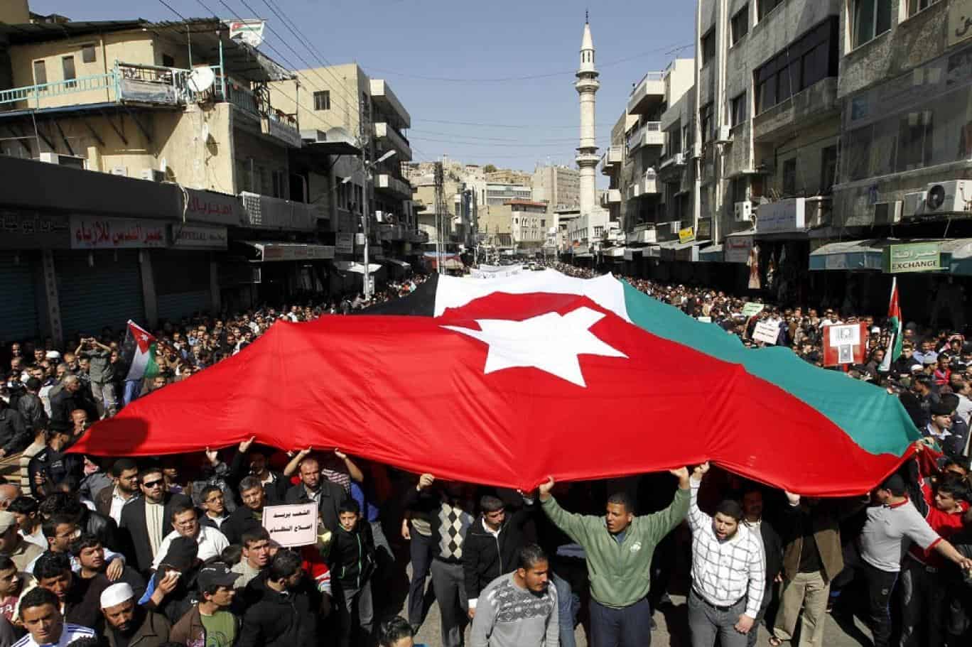 تخوفات واسعة من نشر “جماعة الأحباش” للمذهب الشيعي في الأردن