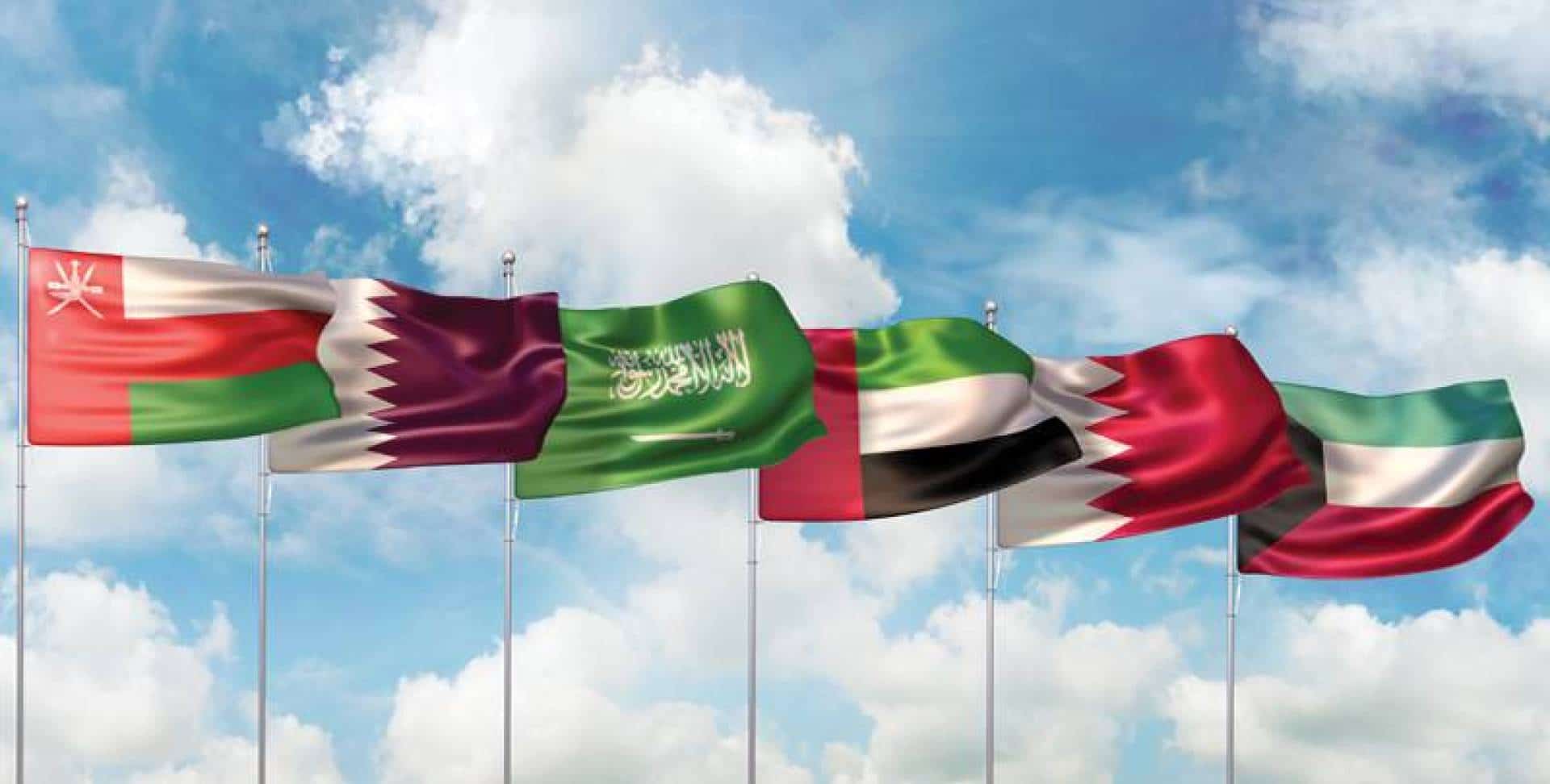 الرئيس الإيراني يهدد المحمدين: لا أحد في الخليج سيتمكن من تصدير نفطه إن مُنعنا نحن من ذلك