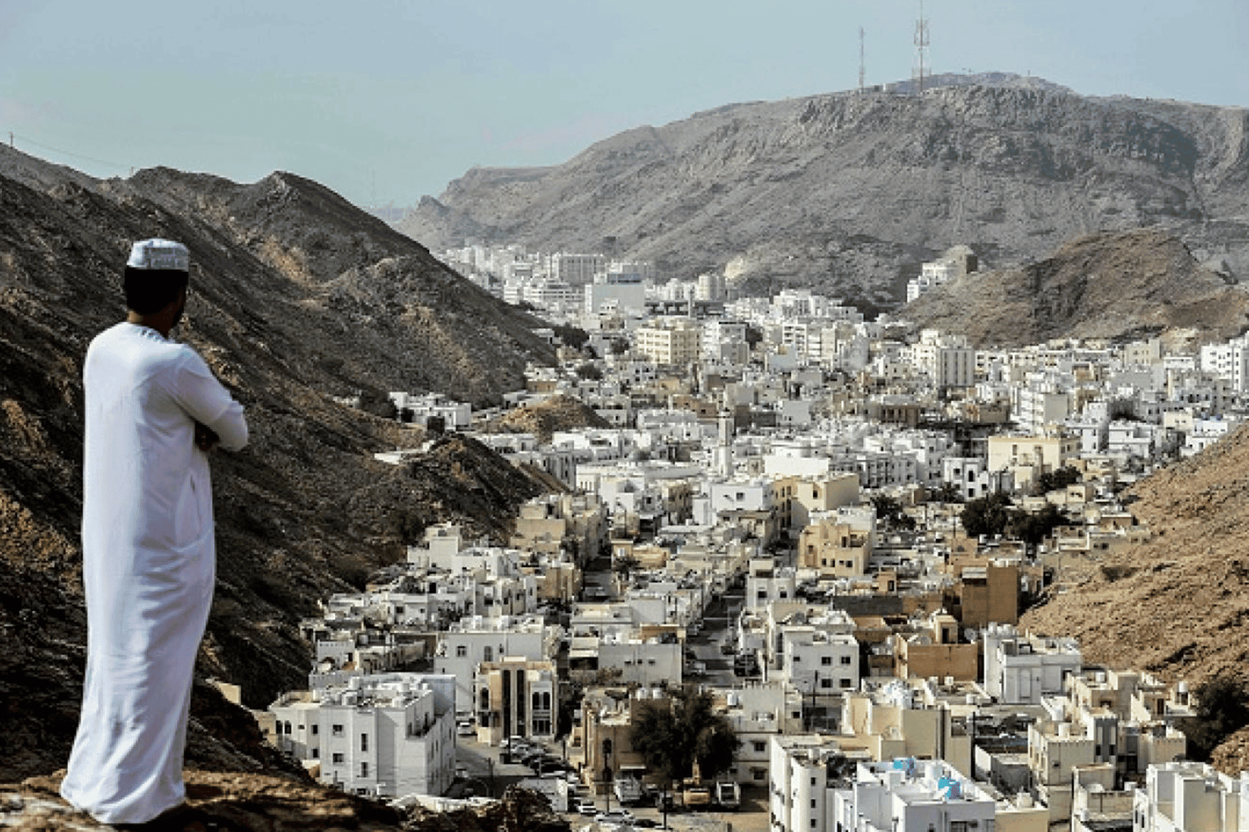 الإمارات بالمقدمة.. لماذا يُقبل الخليجيون على تملك العقارات في سلطنة عمان؟