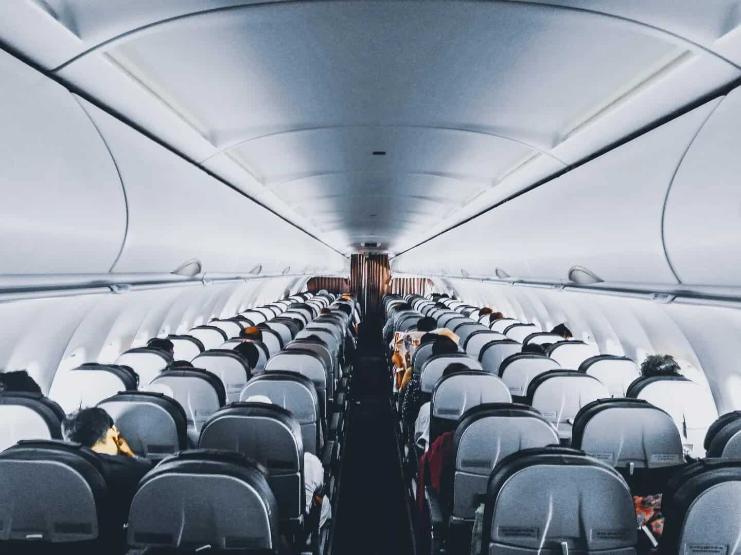 10 أشياء لم تكن تعرفها عن الطائرات ومضيفات الطيران