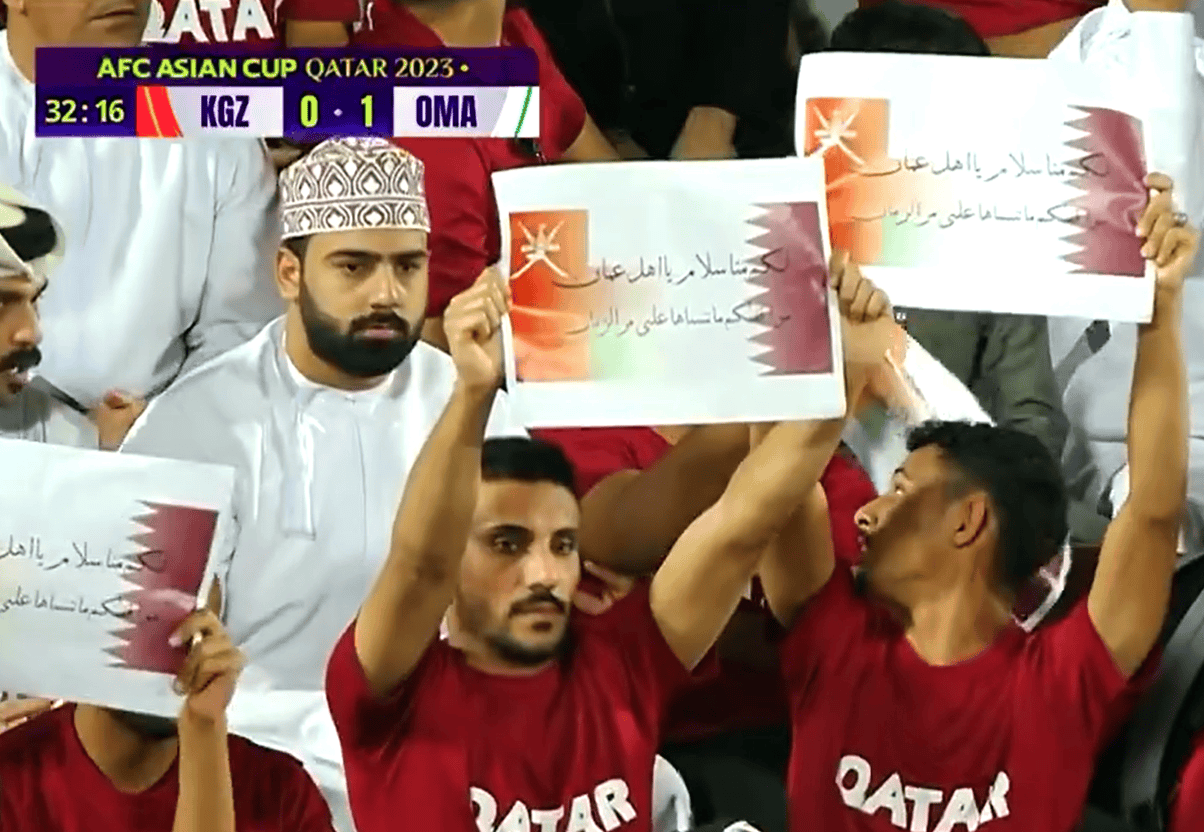 “سلام يا أهل عُمان”.. هكذا رد القطريون الجميل للشعب العماني (فيديو)