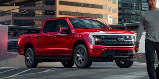 فورد تتراجع عن خطط السيارات الكهربائية وتتكبد خسائر بـ19.5 مليار دولار وتوقف إنتاج F-150 Lightning F-150 Lightning