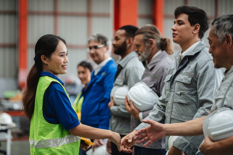 الأزمة الكبرى وراء غلاء المعيشة في أمريكا تتفاقم من جديد الأزمة الكبرى وراء غلاء المعيشة في أمريكا تتفاقم من جديد