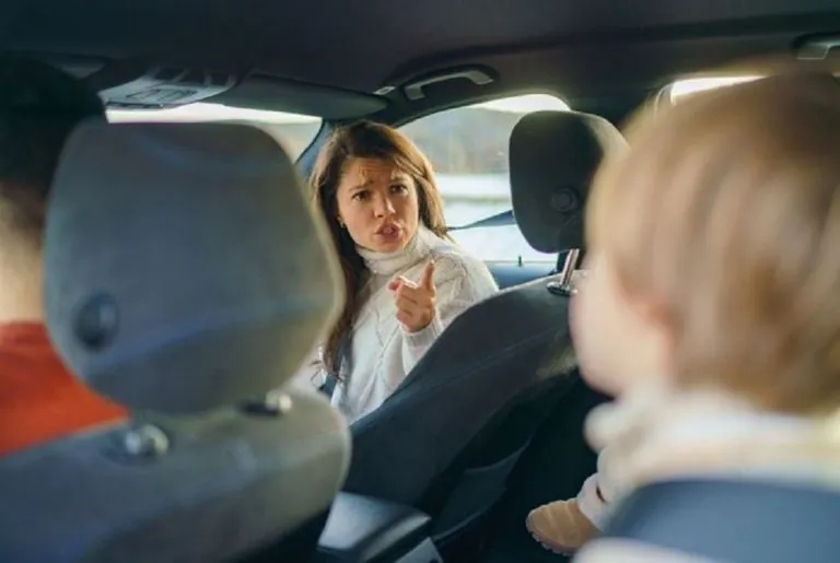 سيكولوجية الصراخ: لماذا نفقد السيطرة أمام عدم استجابة الأطفال؟ -عندما يصل الإنهاك العاطفي لدى الأهل إلى ذروته، قد يتحول الموقف اليومي البسيط مع الطفل إلى لحظة من الصراخ والانفعال.