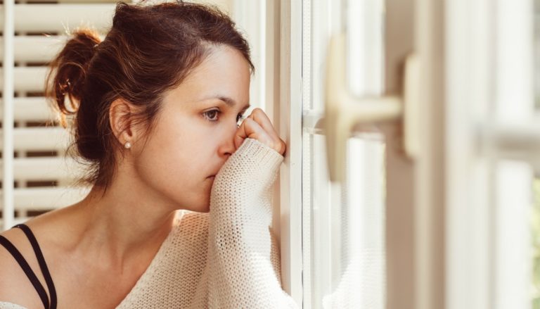 أصبح ضعف إدارة تقدير الذات أحد أبرز التحديات النفسية في العصر الرقمي