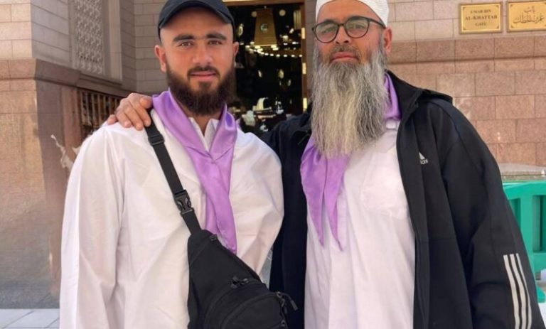 الرياضي اللبناني طارق فرج ونجله عبادة