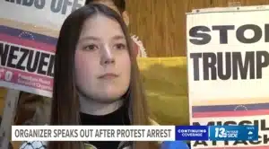 اعتقال معلمة شابة على الهواء بعد انتقادها لترامب يُشعل الجدل حول حرية التعبير في أمريكا جيسيكا بليتشتا تتحدث إلى وسائل الإعلام المحلية عن اعتقالها. : WZZM