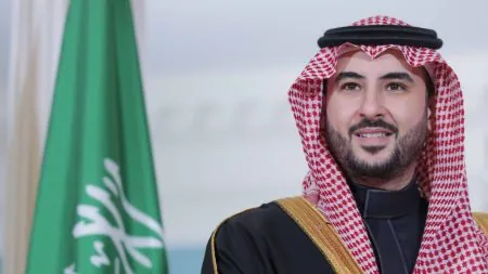 وزير الدفاع السعودي الأمير خالد بن سلمان