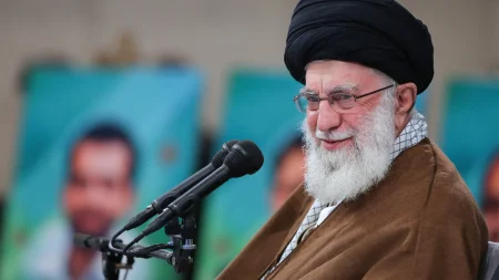 القلق الخليجي من انهيار النظام الإيراني: بين حسابات الأمن ومخاوف الاقتصاد لماذا تخشى الدول الخليجية من سقوط النظام الإيراني؟