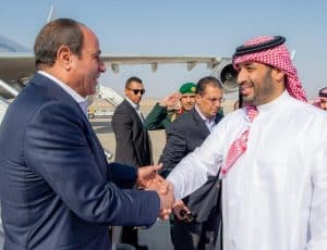 محمد بن سلمان والسيسي في لقاء سابق