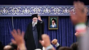 توتر متزايد يرافق اتصالات خلف الكواليس بين طهران وواشنطن وسط محاولات حذرة لتجنب التصعيد وإشارات متبادلة توحي بفرص محدودة لخفض التوتر