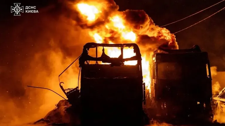 إلى أين تتجه الحرب؟ 4 سيناريوهات مرعبة لمستقبل الصراع الروسي الأوكراني بعد عامه الرابع بعد أربع سنوات من الحرب تتكشف القصص المنسية عن معاناة المدنيين الذين يعيشون بين أطلال المدن وذكريات فقد لا تنتهي في انتظار سلام غائب