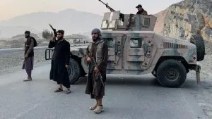 طبول الحرب في كابول.. الطيران الباكستاني يقصف العاصمة الأفغانية ويعلن مقتل 228 مقاتلاً! توتر يزداد على جانبي الحدود بعدما وصلت ألسنة النار إلى كابول وسط مخاوف من اتساع دائرة الصراع وتأثيره على حياة المدنيين في المنطقة