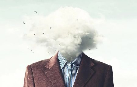 هل تعاني من “ضباب الدماغ”؟ 5 علامات تكشف تشتت ذهنك وكيف تعالجه فوراً تزداد معاناة المصابين بضباب الدماغ مع صعوبة التركيز وتشتت الذاكرة ما يثير قلقهم من تحول الأعراض الغامضة إلى عائق يومي يؤثر في حياتهم