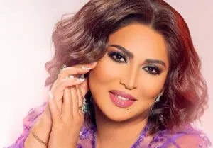الفنانة نوال
