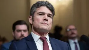 استقالة جوزيف كينت تكشف شرخًا نادرًا داخل الإدارة الأميركية بعد اتهامه إسرائيل بالتلاعب بقرار الحرب على إيران ما يثير تساؤلات حول نفوذها في واشنطن