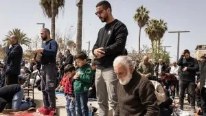 تصاعد القلق بين الفلسطينيين مع اتساع إجراءات تمس الذاكرة والمكان وتفتح أسئلة عن مصير هوية شعب يحاول التمسك بوجوده رغم محاولات الطمس المستمرة