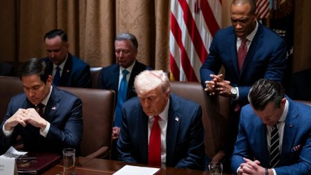 التوسع العسكري بغطاء ديني.. هل يعيد الغرب إحياء “الحروب الصليبية” في إيران؟ تصاعد الجدل حول توظيف النصوص الدينية لتبرير الحرب على إيران يكشف صمت المحللين الغربيين عن دور العقيدة في تشكيل سياسات الهيمنة والعنف المعاصر