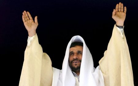 من شعارات ‘محو إسرائيل’ إلى الموت بصواريخها.. القصة الكاملة لاغتيال أحمدي نجاد اغتيال أحمدي نجاد