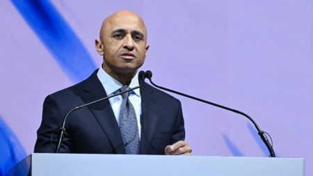 تصاعد خطاب أبوظبي الداعم للتصعيد ضد طهران يثير تساؤلات حول كلفة الرهان على واشنطن واحتمال تعميق العزلة الإقليمية للإمارات وسط توترات متسارعة