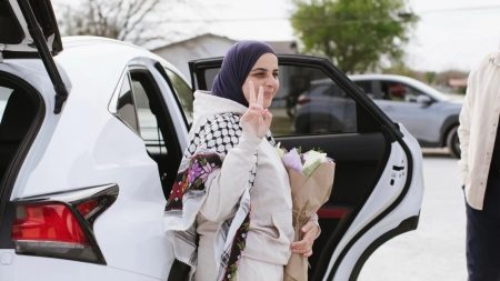 إفراج ليقاء كردية بعد عامين من الاحتجاز يسلط الضوء على استهداف الأصوات الفلسطينية في أمريكا وسط جدل حول العدالة وحقوق الإنسان في سياسة الهجرة الجديدة