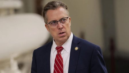 غضب واسع في الولايات المتحدة بعد تصريحات نائب وُصفت بالمهينة لمسلمي البلاد وسط دعوات لمحاسبته ومخاوف من تصاعد خطاب الكراهية