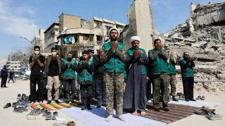 مخاوف من حرب أهلية في إيران