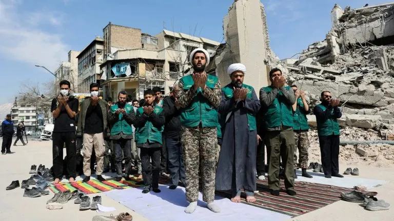 مخاوف من حرب أهلية في إيران