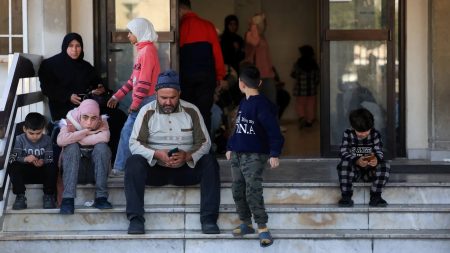 موجة نزوح تعم الضاحية الجنوبية بعد إنذارات إسرائيلية مفاجئة تركت السكان أمام خوف من تصعيد جديد واحتمال توسع المواجهة إلى عمق العاصمة