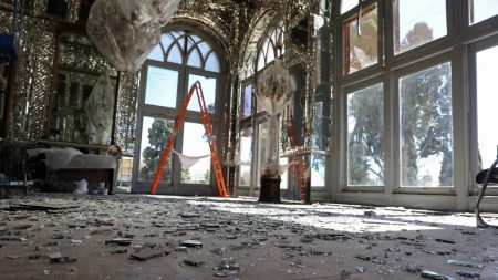 دمار يطال قصورًا ومساجد مدرجة ضمن التراث العالمي في إيران بعد ضربات أميركية وإسرائيلية يثير تساؤلات حول مصير هوية حضارية امتدت لقرون