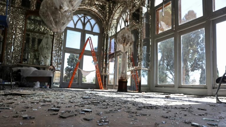 خرم آباد وأصفهان في المرمى.. تدمير مواقع مدرجة على قائمة التراث العالمي دمار يطال قصورًا ومساجد مدرجة ضمن التراث العالمي في إيران بعد ضربات أميركية وإسرائيلية يثير تساؤلات حول مصير هوية حضارية امتدت لقرون