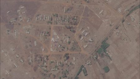 “قاعدة أسوسا السرية”: أقمار صناعية تكشف تورط إثيوبيا والإمارات في دعم “الدعم السريع” عبر ممر بربرة صور أقمار صناعية تكشف قاعدة إثيوبية في أسوسا تربط خطوط الإمداد الإماراتية بدعم قوات الدعم السريع وتثير تساؤلات حول تورط أديس أبابا في حرب السودان