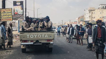 “باعتراف القاتل”: كواليس محاكمة المرتزق الذي نفذ ‘عمليات قذرة’ لصالح الإمارات.. هل كُشف المستور عن حرب اليمن؟ وثائق قضائية تكشف عن شبكة اغتيالات في اليمن نفذها مقاتلون أميركيون لحساب الإمارات مقابل ملايين الدولارات وسط تساؤلات حول حدود الحروب بالوكالة