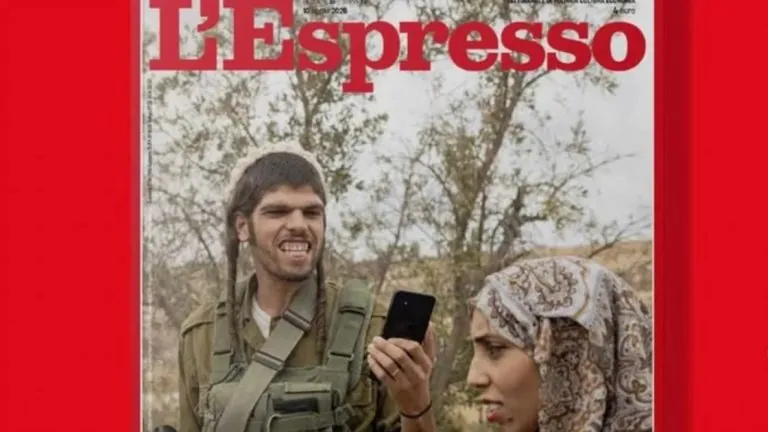 “غلاف واحد أشعل إيطاليا.. كيف فضحت مجلة أوروبية عنف المستوطنين وأربكت دبلوماسية تل أبيب؟ غضب دبلوماسي وردود ساخرة بعد مهاجمة السفير الإسرائيلي لغلاف مجلة كشف مشهد المستوطنين المسلحين في الضفة الغربية ليعيد الجدل حول التوثيق وشهادة الصورة على الواقع