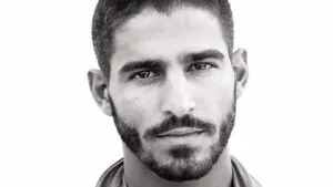 احتجاز الصحفي أحمد شهاب الدين في الكويت يسلط الضوء على تصاعد القمع ضد حرية التعبير مع توسع القيود على الأصوات المستقلة في ظل حرب إيران