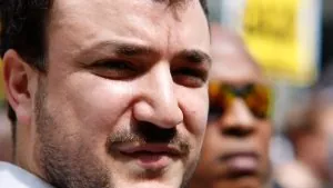 “قرار ترحيل محمود خليل”: مجلس استئناف الهجرة الأمريكي يصدم الناشط الفلسطيني.. ومحاموه يكشفون مفاجأة قانونية يتصدر محمود خليل واجهة معركة قانونية تكشف تداخل السياسة بالعدالة بعد قرار بترحيله يثير جدلًا حول حرية التعبير ومستقبل النشطاء الفلسطينيين في أمريكا