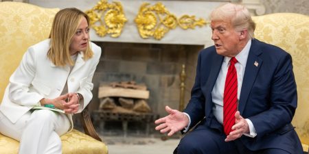 اليمين الأوروبي يدفع ثمن تقاربه مع ترامب