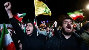 هدنة قصيرة بين واشنطن وطهران تفتح بابًا هشًا لتفاوض قد يعيد رسم موازين القوة في الشرق الأوسط وسط ترقب دولي وحذر من انهيار سريع للاتفاق