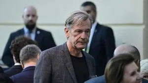 اتهامات بتقويض استقلالية غرف الأخبار تلاحق إمبراطورية أكسل شبرينغر بعد تصريحات رئيسها الداعمة لإسرائيل ما يثير قلق الصحفيين حول حرية التحرير ومستقبل التغطية