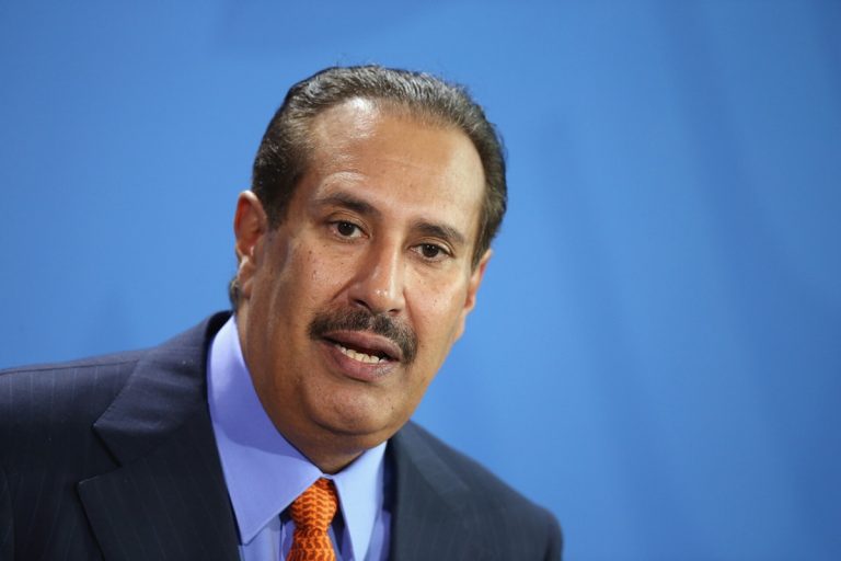 إيران وإسرائيل.. “وجهان لعملة واحدة” في ميزان الدوحة؛ هل يتصدع مجلس التعاون بسبب “اتفاقات أبراهام”؟ تصريحات حمد بن جاسم وتركي الفيصل تكشف تحولات خليجية أمام هجمات إيران وإغلاق هرمز