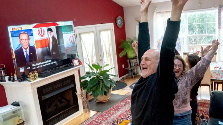 شهادات من داخل إيران تكشف تصاعد نفوذ الحرس الثوري والباسيج رغم الهدنة الهشة،