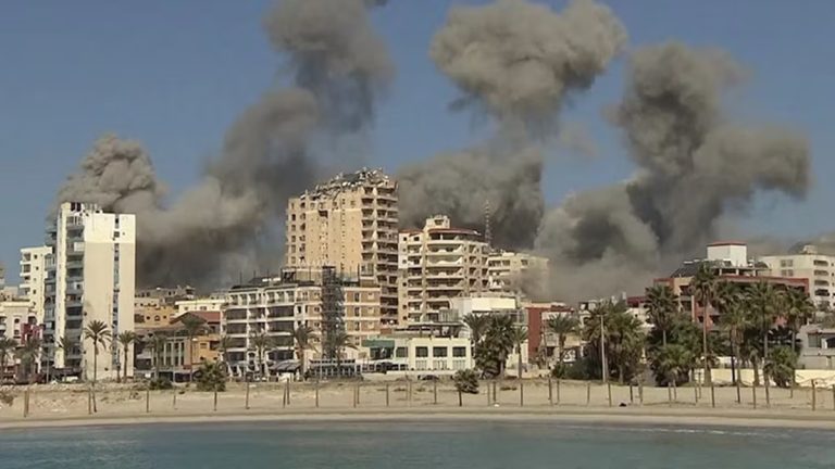 فخ “استراحة المحارب”.. الأسباب الحقيقية وراء انهيار الهدنات وتحول وقف إطلاق النار إلى جولة قتال مؤجلة رغم الإعلان المتكرر عن اتفاقات وقف إطلاق النار في الشرق الأوسط، تستمر الحروب في غزة ولبنان ومناطق أخرى